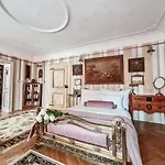 Отель Divna Pani Luxury Gallery 5*