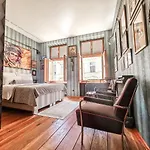 Divna Pani Luxury Gallery Банска-Штьявница