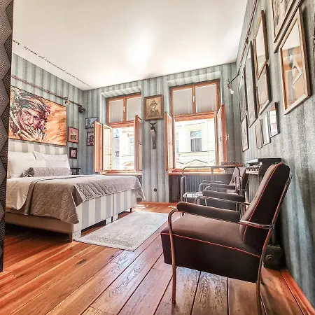 Divná Pani Luxury Gallery Banská Štiavnica