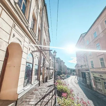 Divná Pani Luxury Gallery Hotel Banská Štiavnica