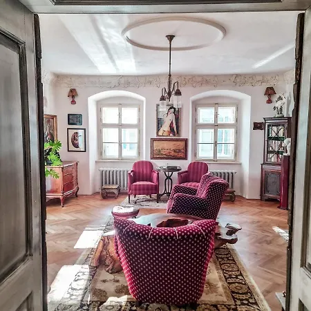 Divná Pani Luxury Gallery 5* Banská Štiavnica