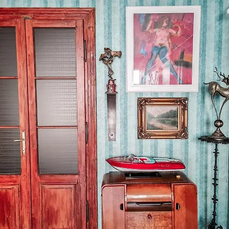 Divná Pani Luxury Gallery Banská Štiavnica