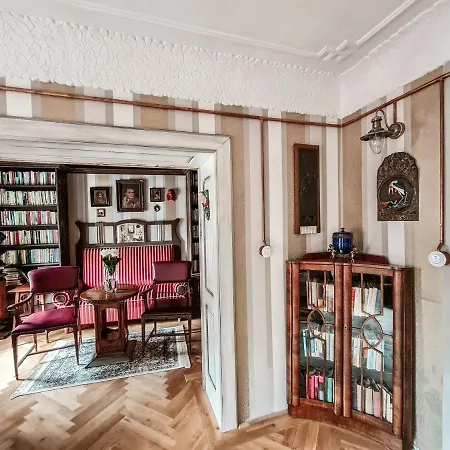 Divna Pani Luxury Gallery ホテル Banská Štiavnica