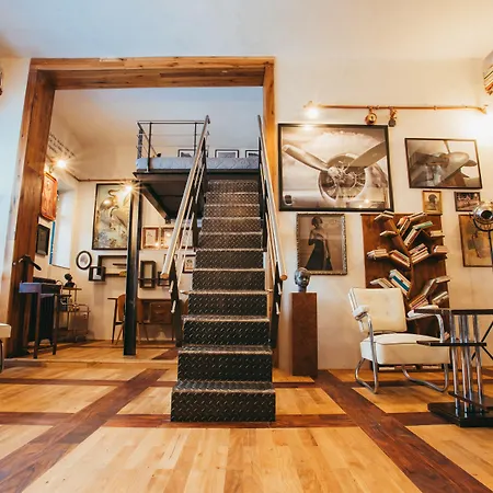 Divna Pani Luxury Gallery Banská Štiavnica