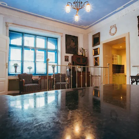 ホテル Divna Pani Luxury Gallery
