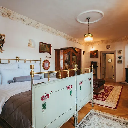 ホテル Divna Pani Luxury Gallery Banská Štiavnica