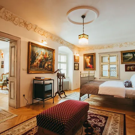 Divna Pani Luxury Gallery Hotel Banská Štiavnica