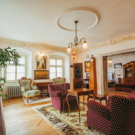 Divna Pani Luxury Gallery Banská Štiavnica