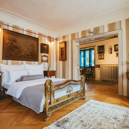 Divna Pani Luxury Gallery Banská Štiavnica