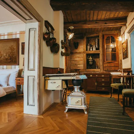 Divna Pani Luxury Gallery 5*