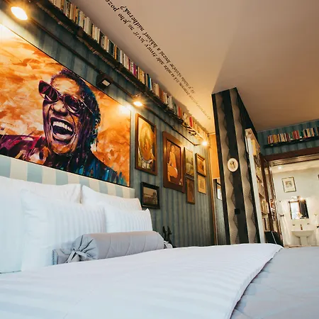 Divna Pani Luxury Gallery Banská Štiavnica