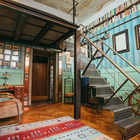 Divna Pani Luxury Gallery Banská Štiavnica