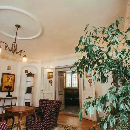 Szálloda Divna Pani Luxury Gallery 5*