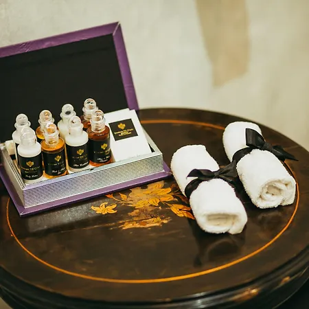 Divna Pani Luxury Gallery 5*